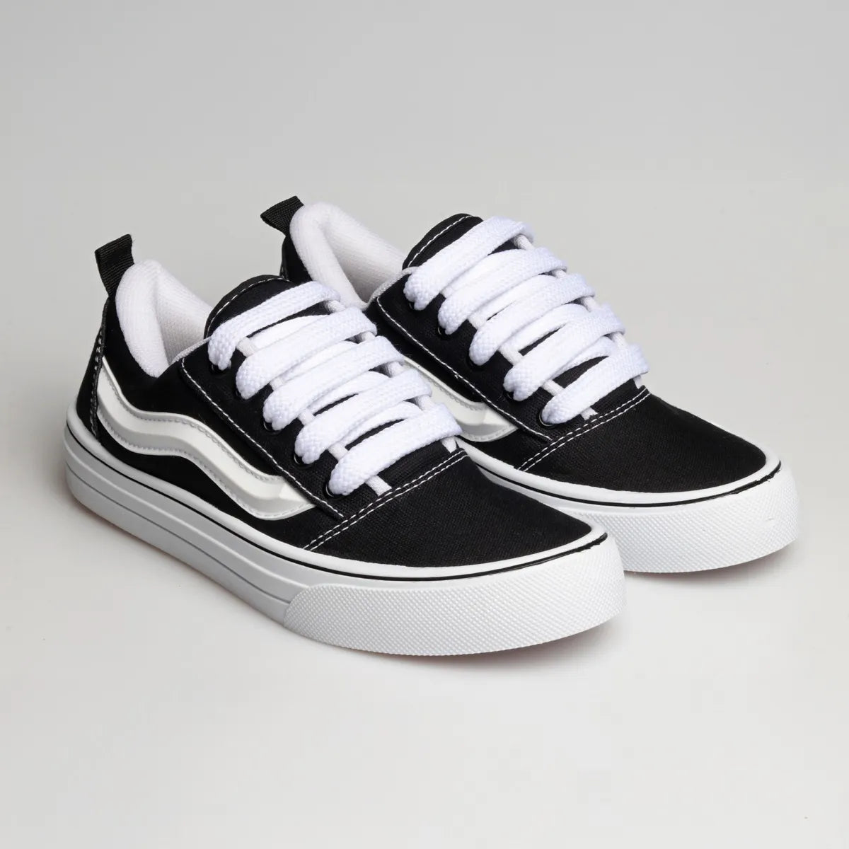 Tênis Casual Sola Reta Acolchoado Confort Cadarço Grosso